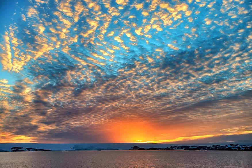 Navio de passageiros , imagem do por do sol