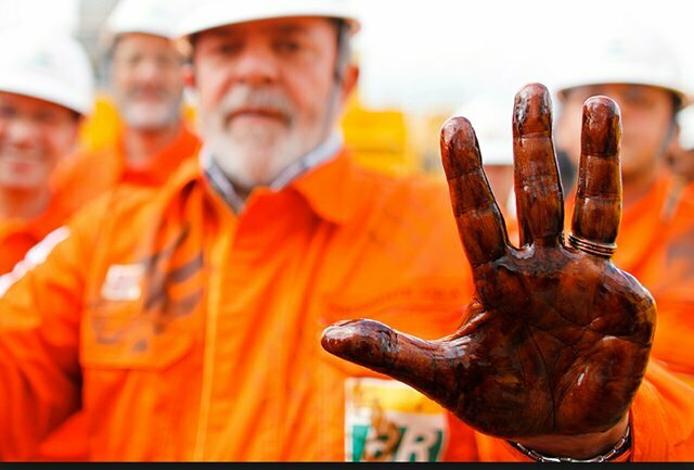 Unidades de Conservação e governo Dilma Roussef, imagem de lula com a mão suja de petróleo