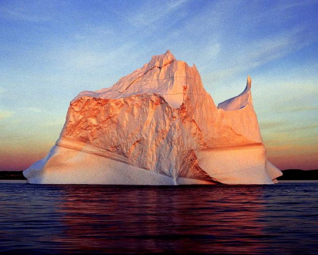imagem iceberg vermelho