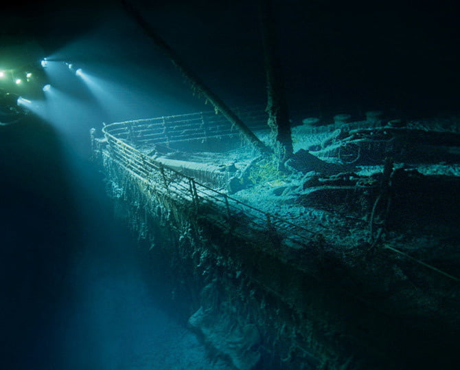 Fotos inéditas do Titanic, imagem do convés do Titanic naufragado