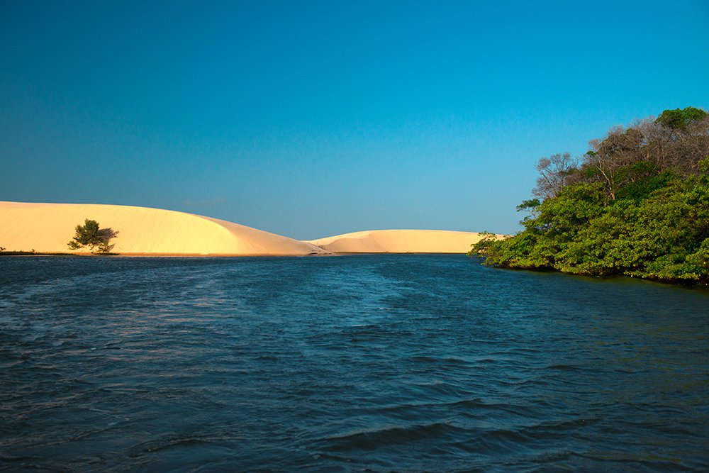 Dunas, rios e mangues na Reserva Extrativista do Delta do Parnaíbaíba
