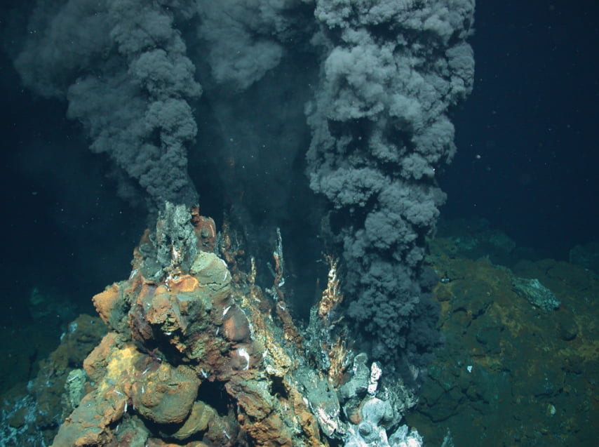 Explorando o fundo dos oceanos, vulcão submarino em erupção