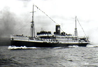imagem do navio Príncipe de Astúrias navegando