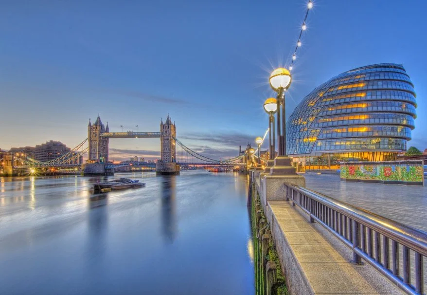 Lugares que podem ser tragados pelo mar, imagem Rio Tâmisa, Londres