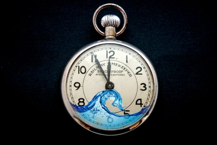 Aquecimento global 2016, ilustração de relógio de bolso cheio de água