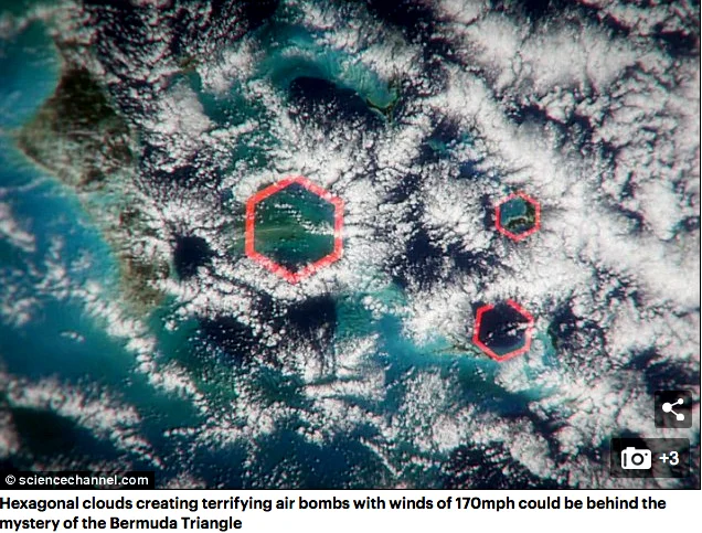 Triângulo das Bermudas, imagem de nuvem hexagonal