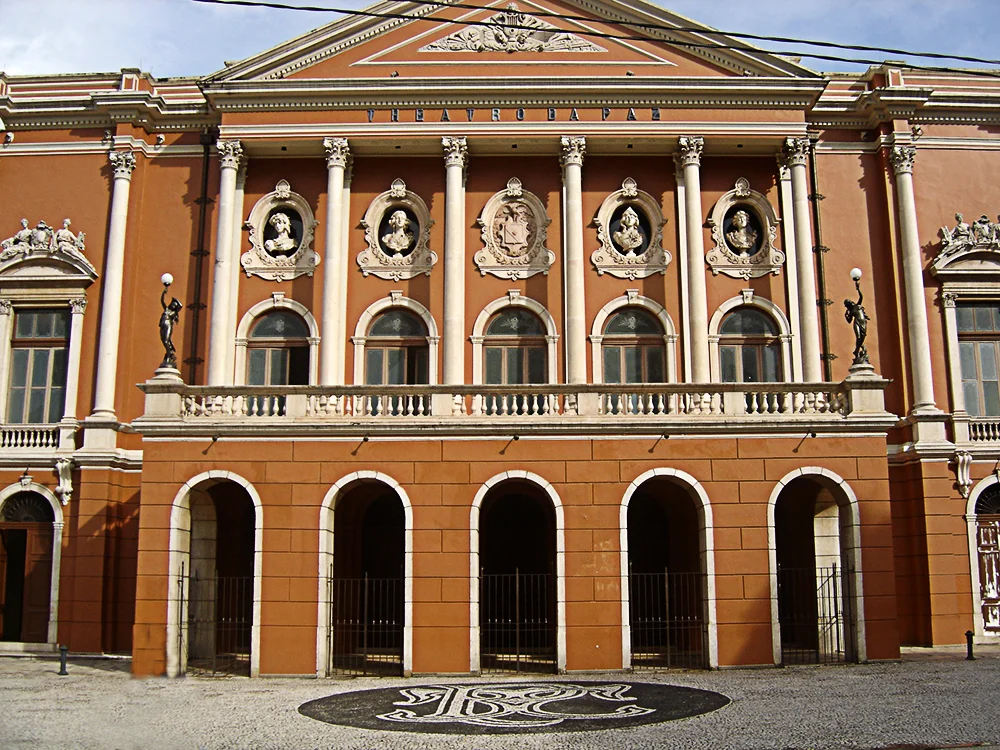 Litoral de Belém e llha de Marajó, imagem do teatro da paz, belém