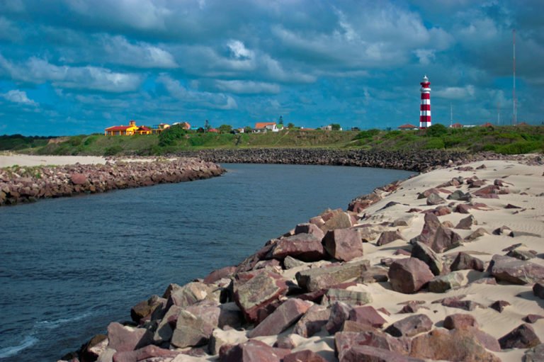 imagem do Rio e farol do Chuí