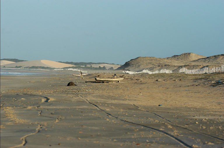 imagem de dunas no litoral do Ceará
