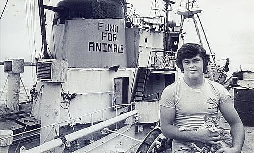 imagem do Capitão Watson, do Sea Shepherd, ainda jovem