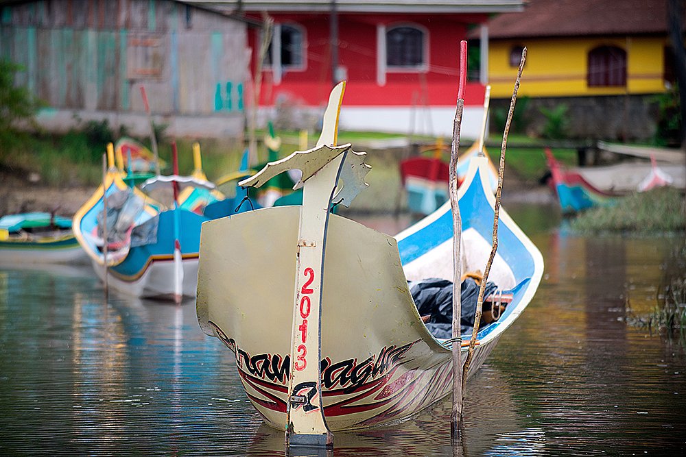 imagem de canoa de bordadura, Paranaguá