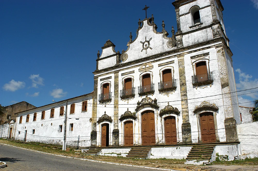 imagem da igreja Cosme e Damião, litoral de Pernambuco