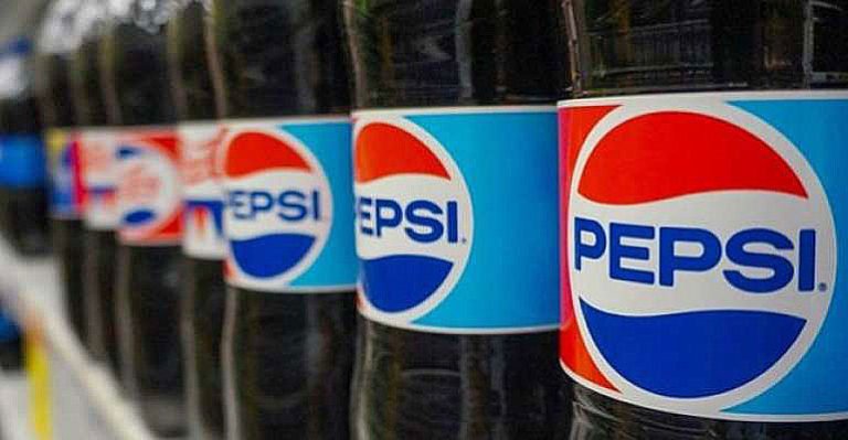 imagem de garrafas da pepsi