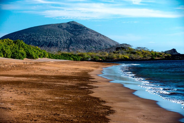 imagem de praia do arquipélago de galápagos