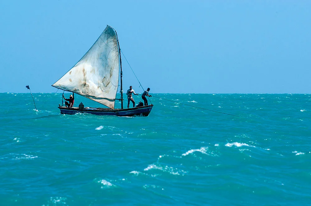 imagem de Pescadores artesanais ao largo de Luis Correia.