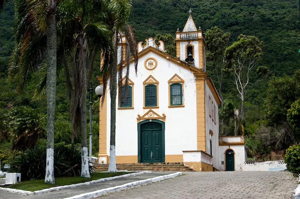 imagem da Igreja de Ribeirão da lha.