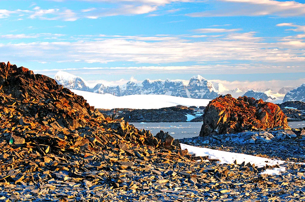 imagem de paisagem da Antártica