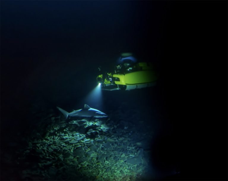Imagem de submarino em ação