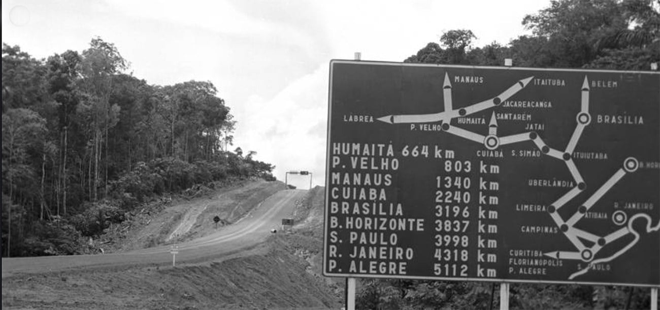 imgem de placa na rodovia Transamazônica