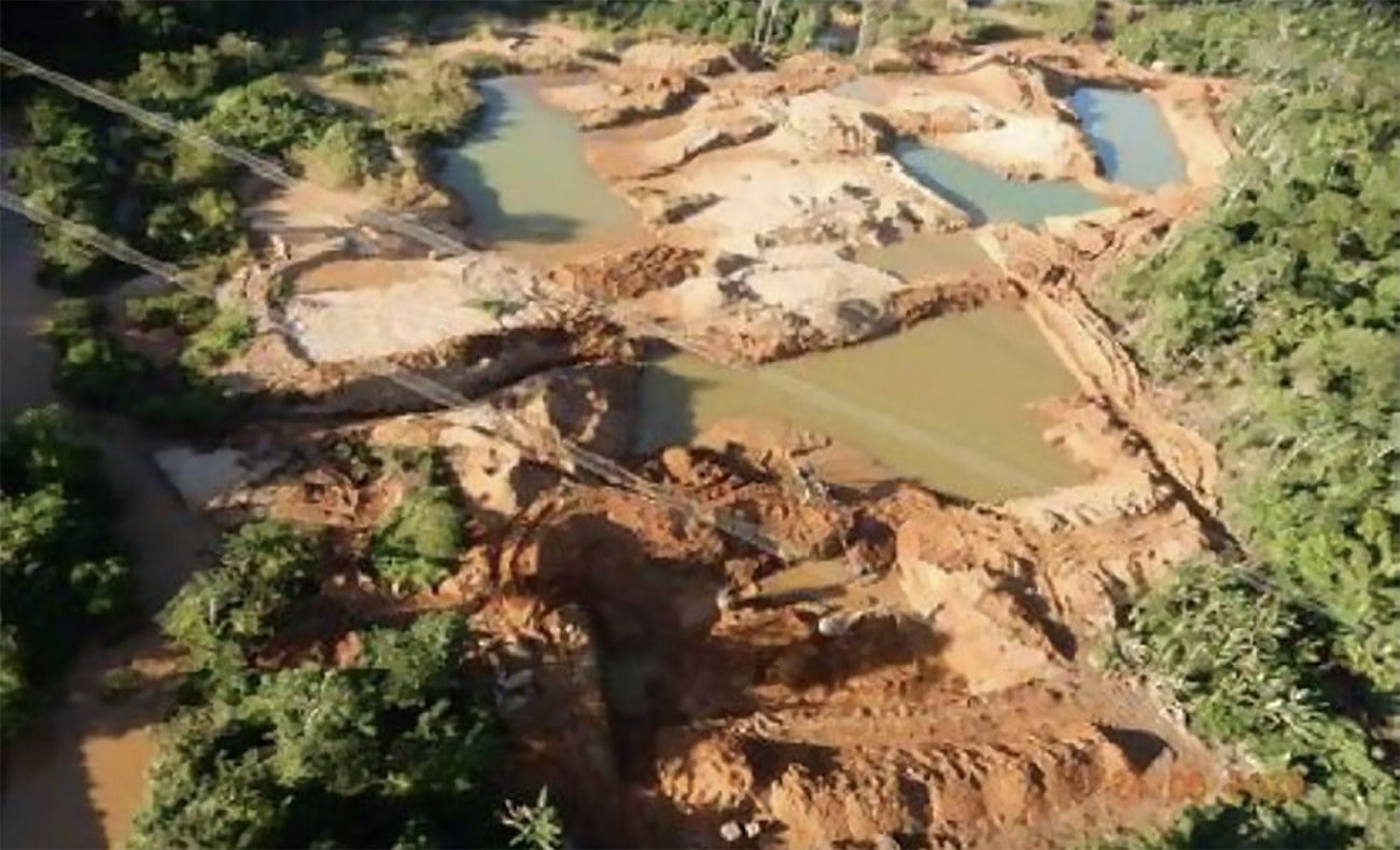 imagem de garimpo ilegal no Pará
