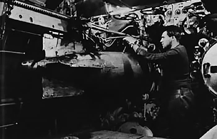Imagem do interior do U-Boot, submarino alemão da Segunda Grande Guerra