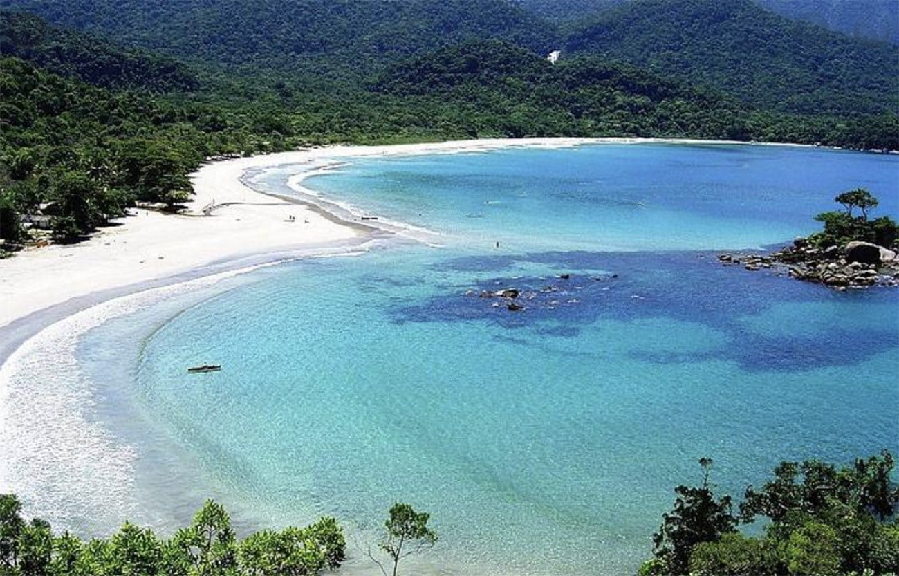 Imagem da Praia e baía dos Castelhanos, Ilhabela
