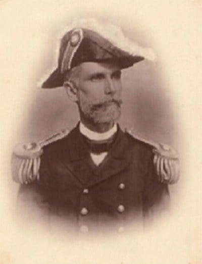 Imagem do capitão Júlio César de Noronha, comandante da Primeira circum-navegação brasileira