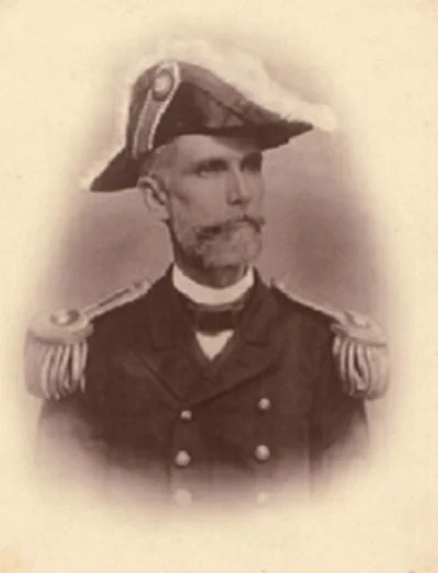 Imagem do capitão Júlio César de Noronha, comandante da Primeira circum-navegação brasileira