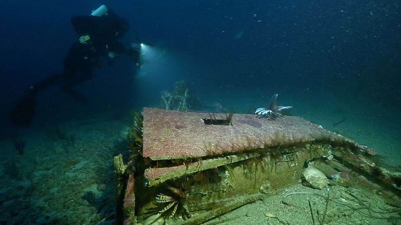 Imagem de mergulho para a série mistérios dos oceanos