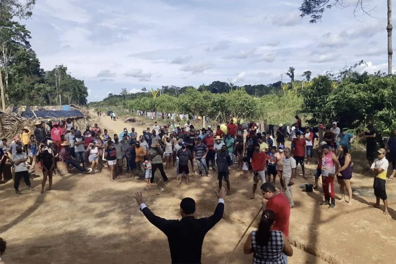 Imagem de invasão de terras na Amazônia