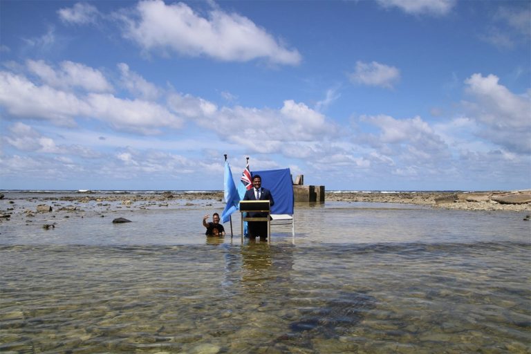 Imagem de Discurso para a COP 26 dentro do mar