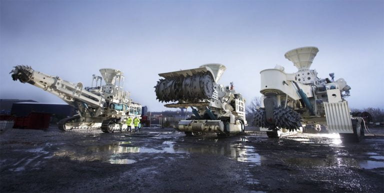 máquinas pesadas para extração de minerais submarinos