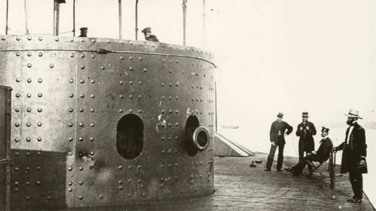 navios revestidos de aço