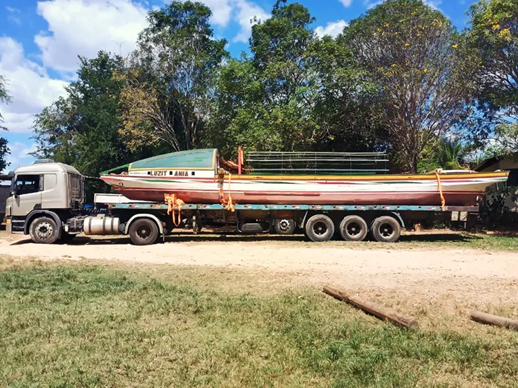 Canoa Luzitânia segue para Penedo