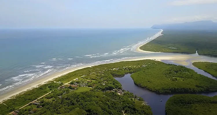 Erosão na Barra do Una