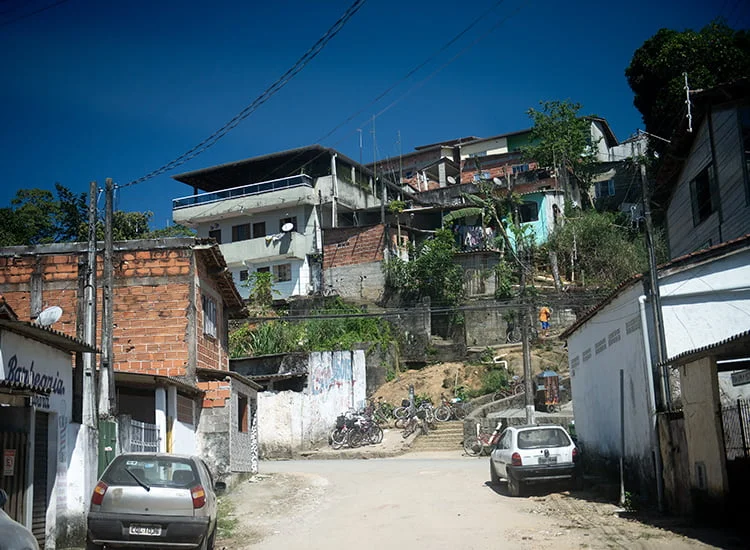 Favelização em Ubatuba