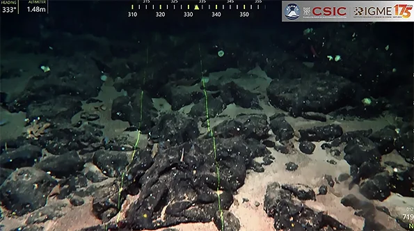 lava de vulcões submarinos 