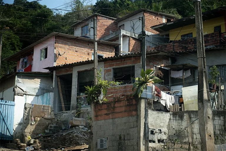 bairro pobre em Ilhabela