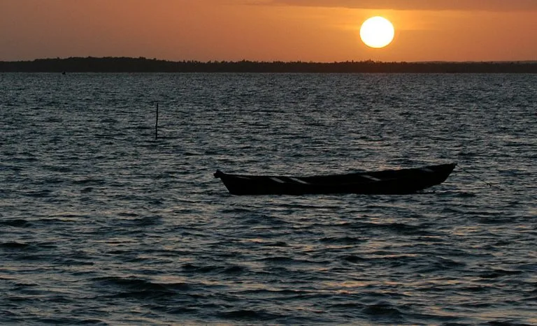 por do sol idílico em Cajueiro da Praia