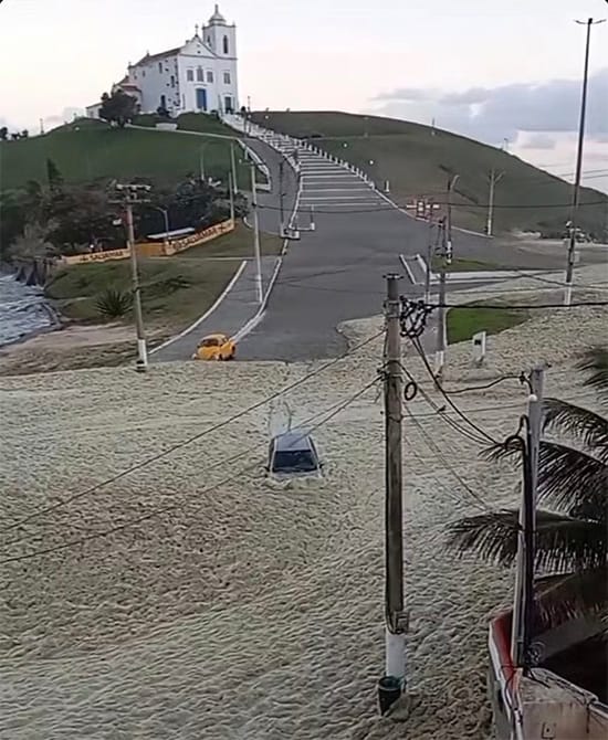 Saquarema debaixo d'água depois da ressaca