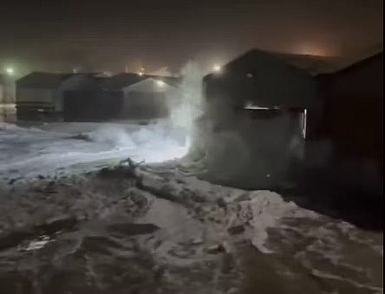 A fúria do mar no litoral