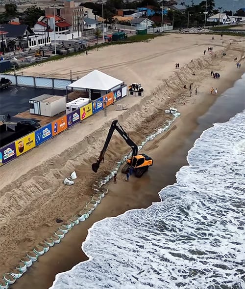Praia Brava em Matinhos (PR)