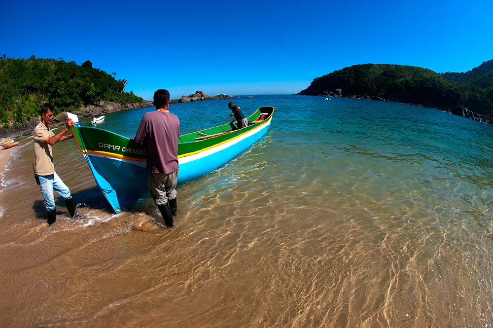 canoa de voga Dama da Noite, Ilhabela