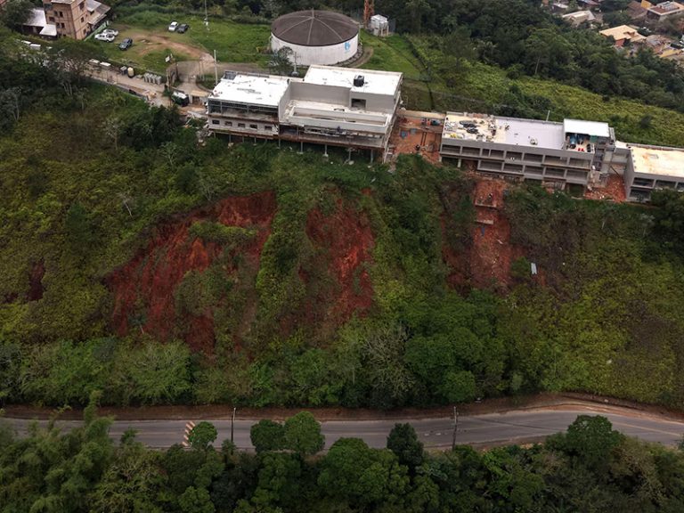 hotel sobre o Morro Juquehy