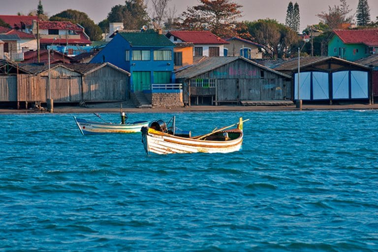 Ocupação da praia Central, Garopaba 