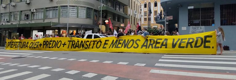 Protesto popular contra aprovação do Plano Diretor de Florianópolis.