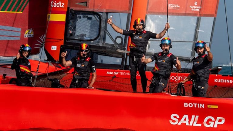 equipe da Espanha no SAILGP