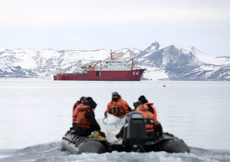 Navio polar Almirante Maximiano