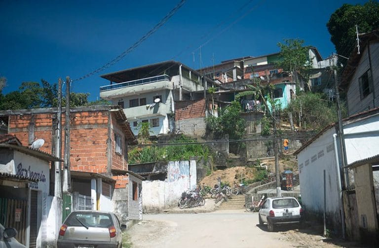 Area de risco ocupada em Ubatuba 