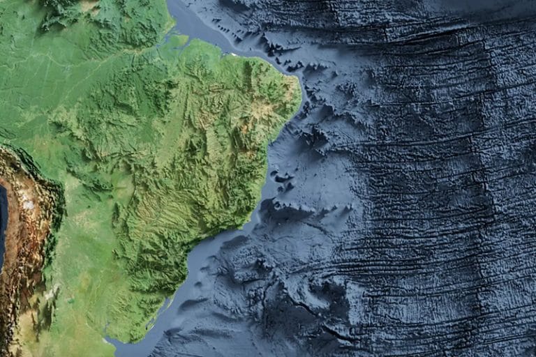 Mapa do fundo do mar brasileiro